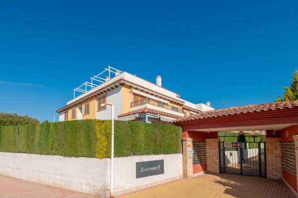 Casa Zenia - Image 27
